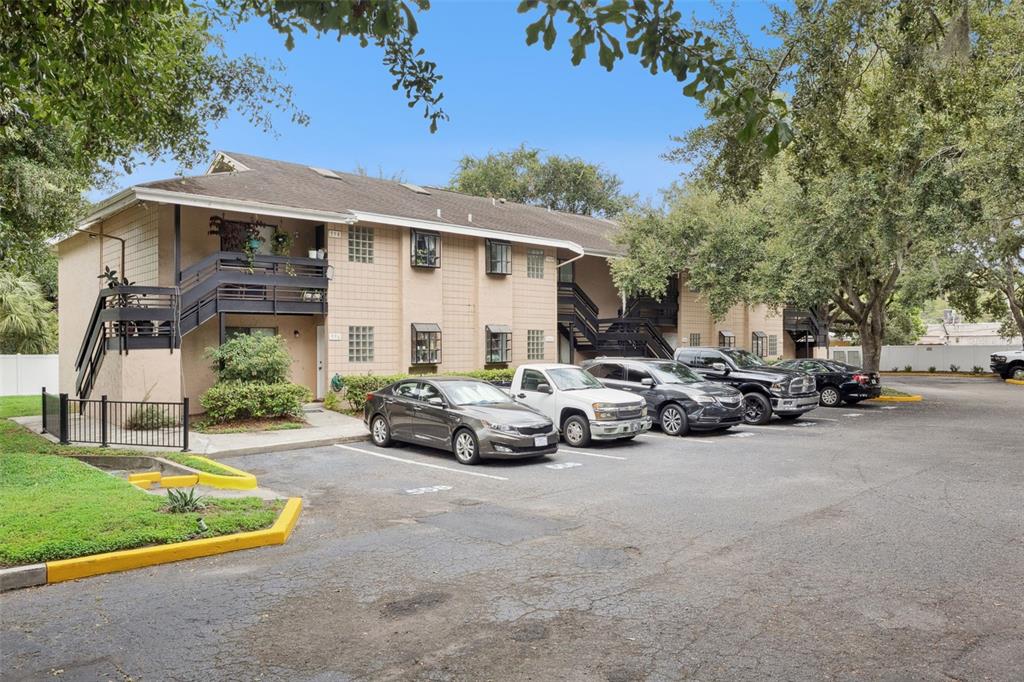 560 TRELLIS COURT UNIT B