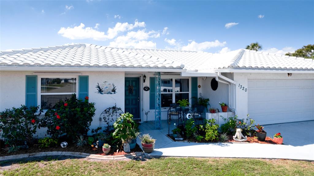 1320 BOTTLEBRUSH DRIVE