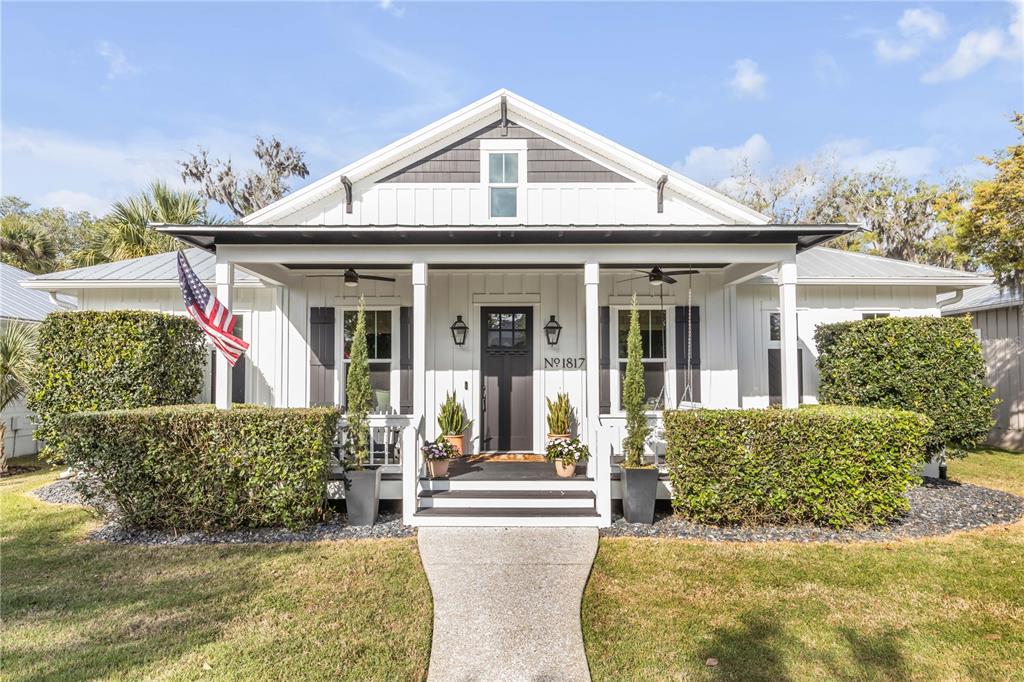 1817 CATTAIL CIRCLE