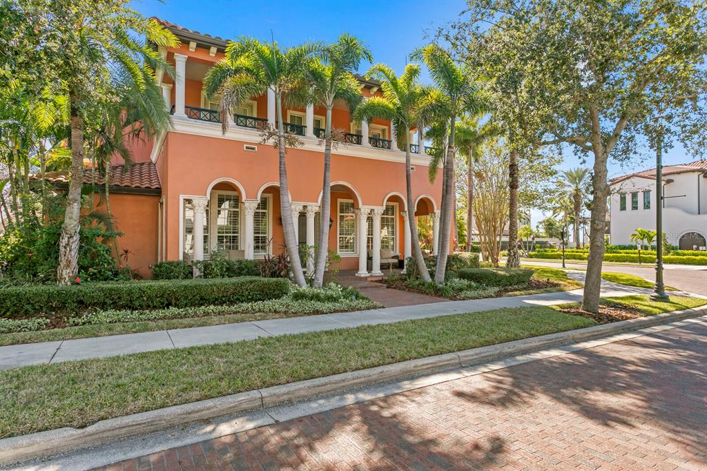 4912 YACHT CLUB DRIVE