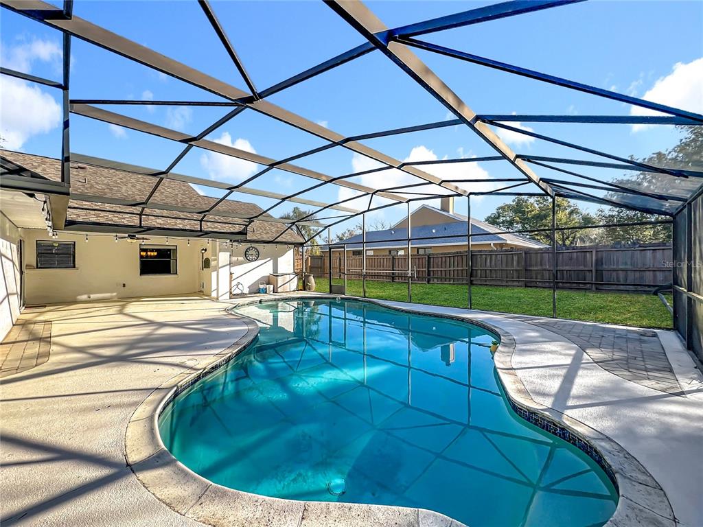 4637 CREEKVIEW LANE