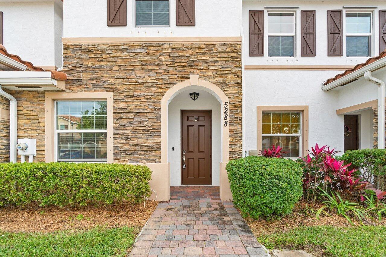 5288 Ashley River Road, West Palm Beach FL 33417