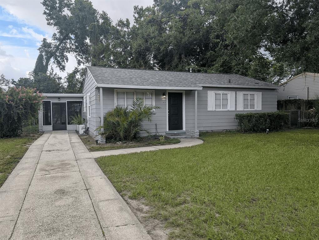 303 E HYDRANGIA STREET