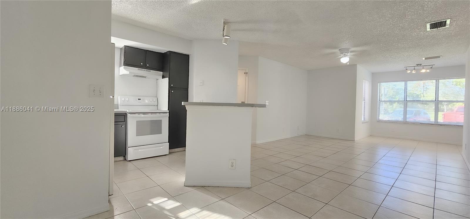 3380 N Pinewalk Dr N #1117, Margate FL 33063