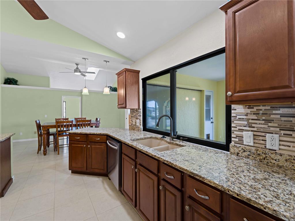 3370 DOVER DRIVE, PUNTA GORDA, FL — photo 5 of 30