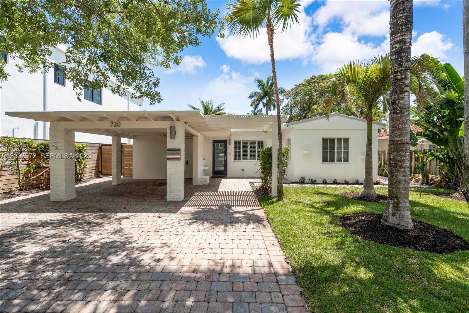 720 NE 17th Ter, Fort Lauderdale FL 33304
