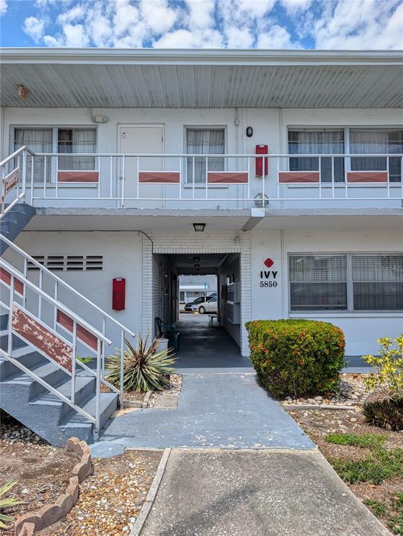 5850 18TH STREET N UNIT 7