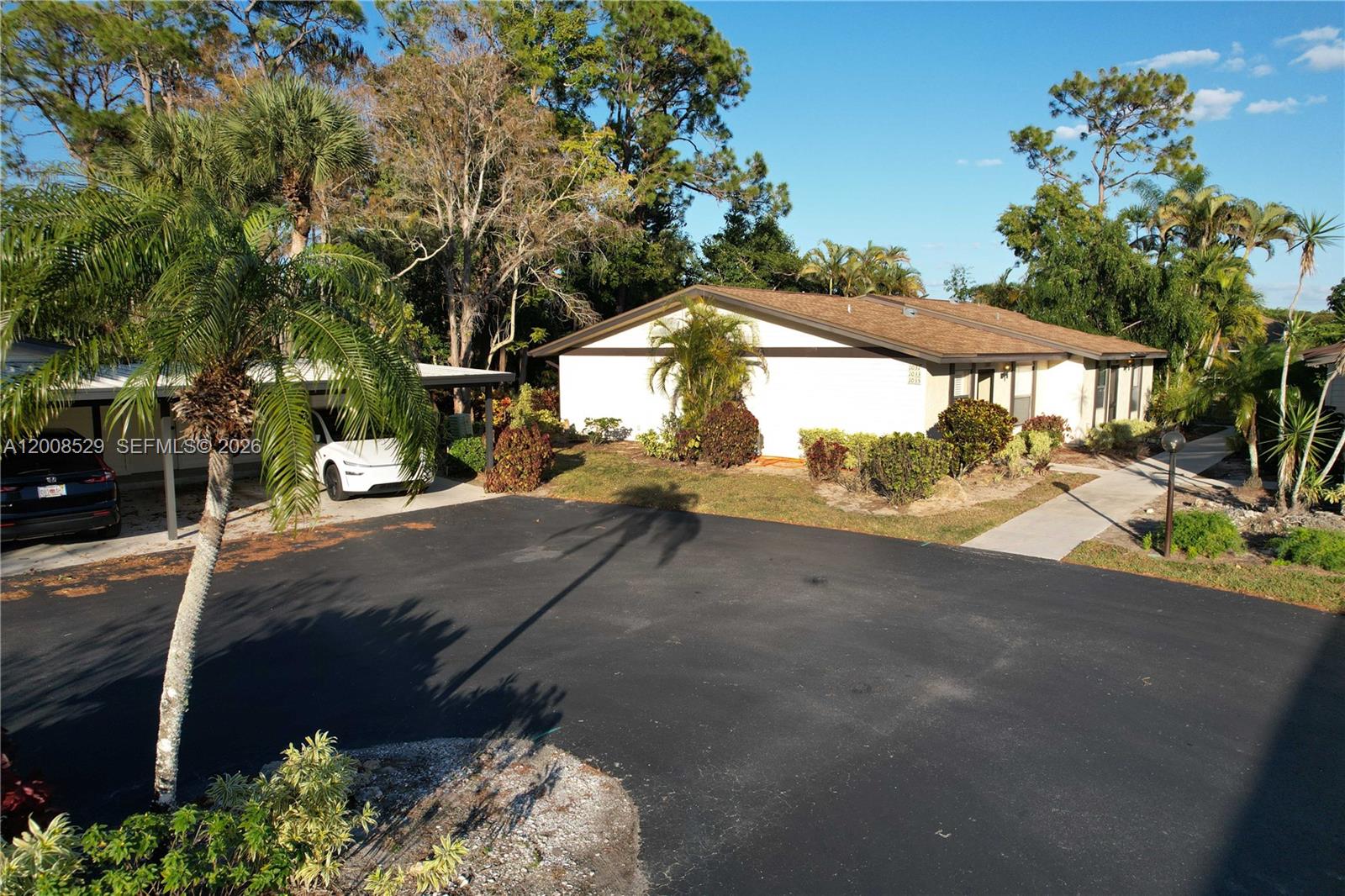 1031 pine isle ln # 1031, Naples FL 34112