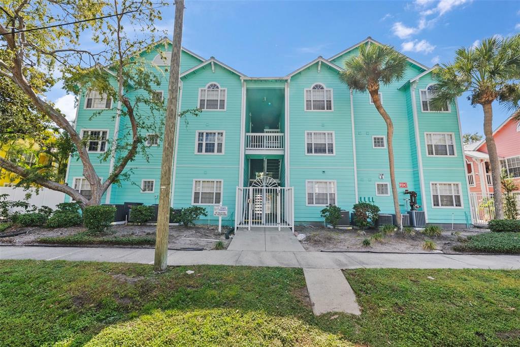 3002 W CLEVELAND STREET UNIT B10