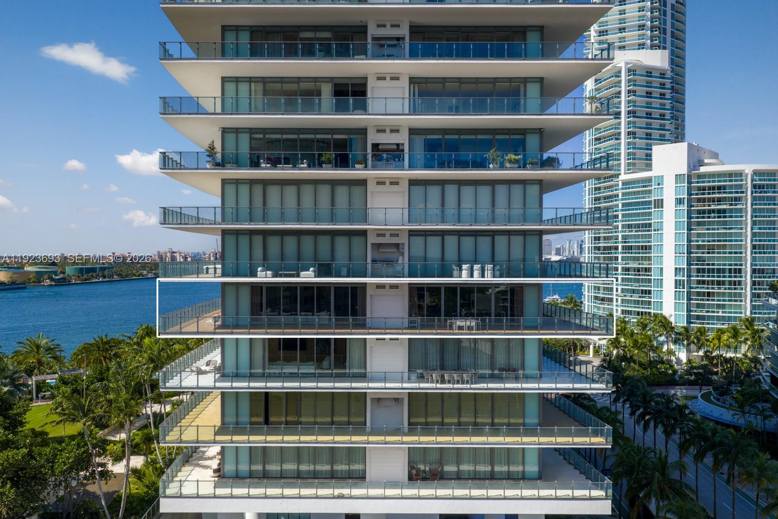 800 S Pointe Dr # 801, Miami Beach FL 33139