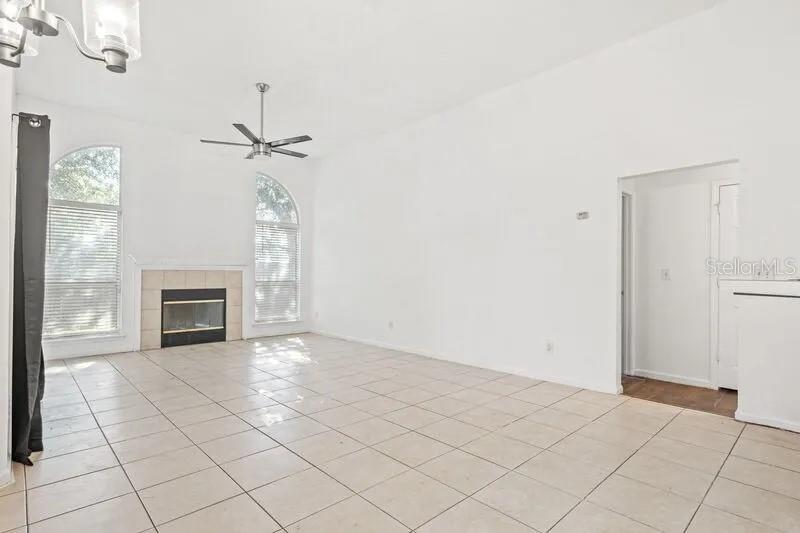 2429 W CEDAR TRACE DRIVE