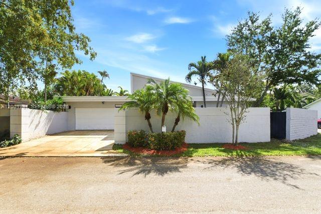 400 NW 78th Ave, Plantation FL 33324