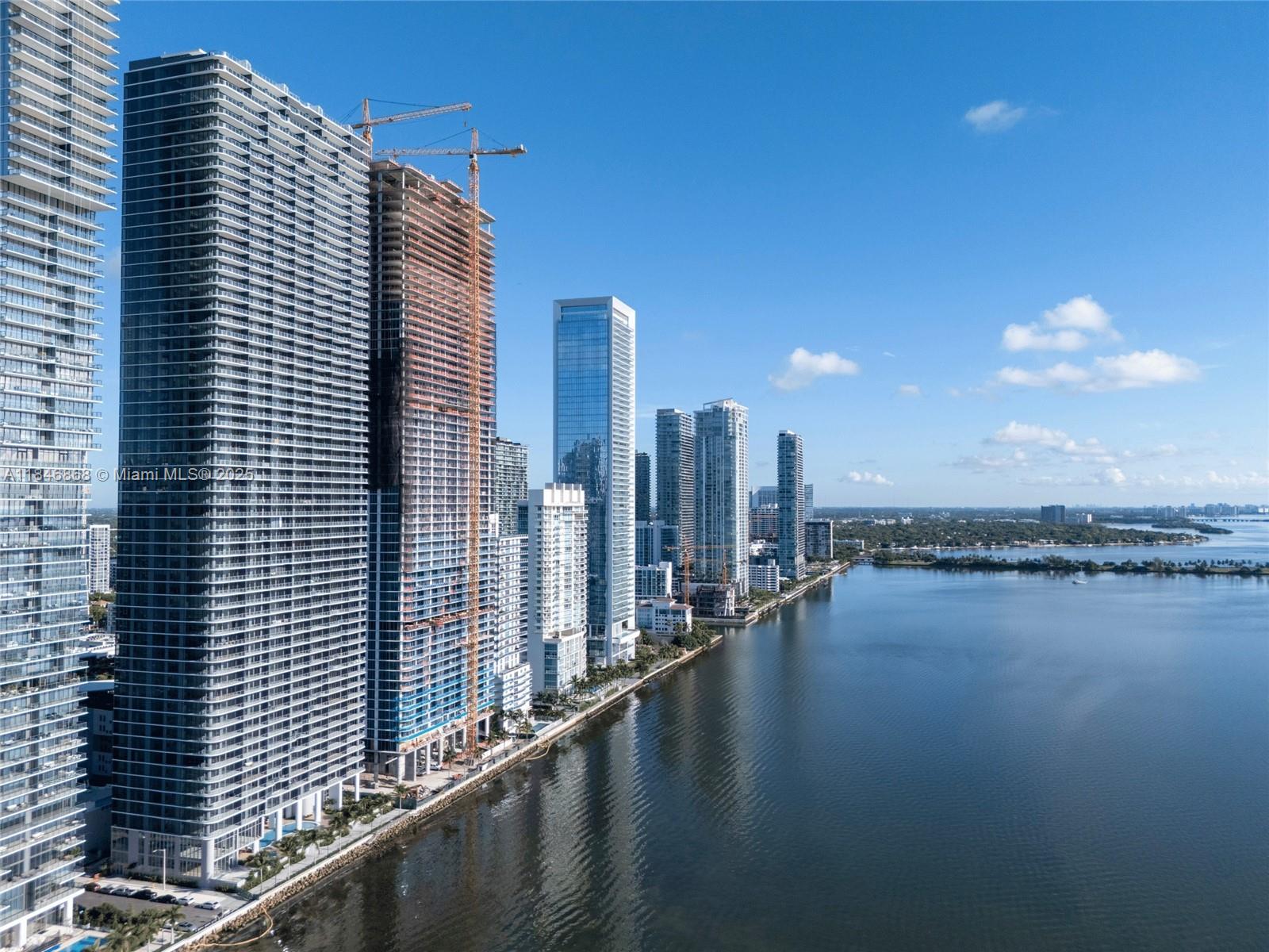 700 NE 24th St # 1505, Miami FL 33137