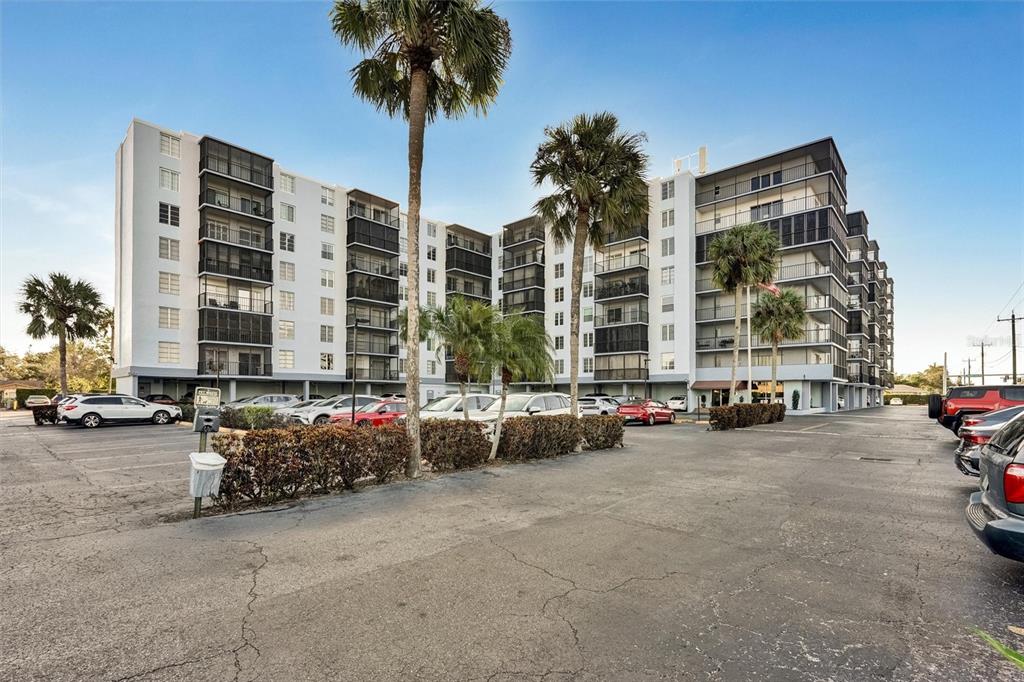 2901 26TH STREET W UNIT 606