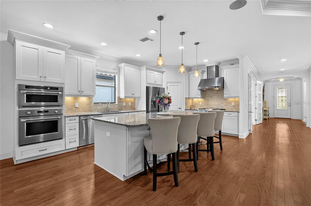 13223 PALERMO DRIVE, BRADENTON, FL — photo 4 of 30