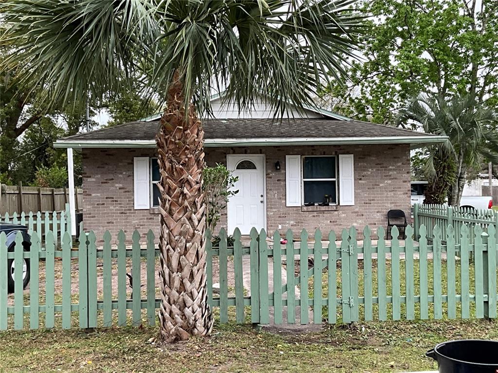 2600 ELM AVENUE