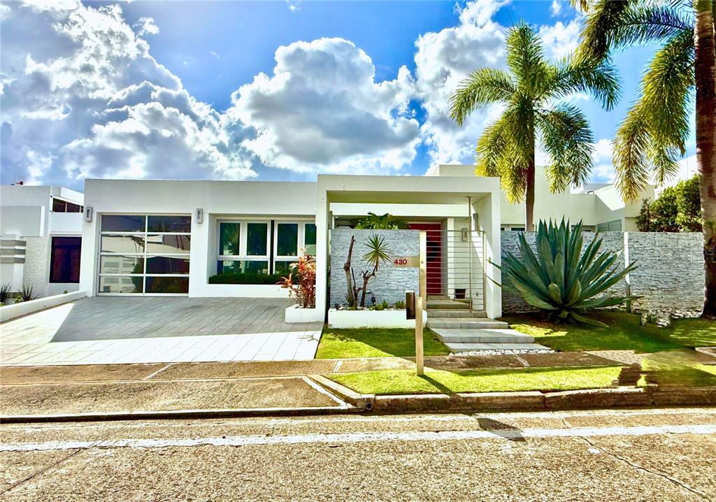 Rey Luis LA VILLA DE TORRIMAR UNIT 430
