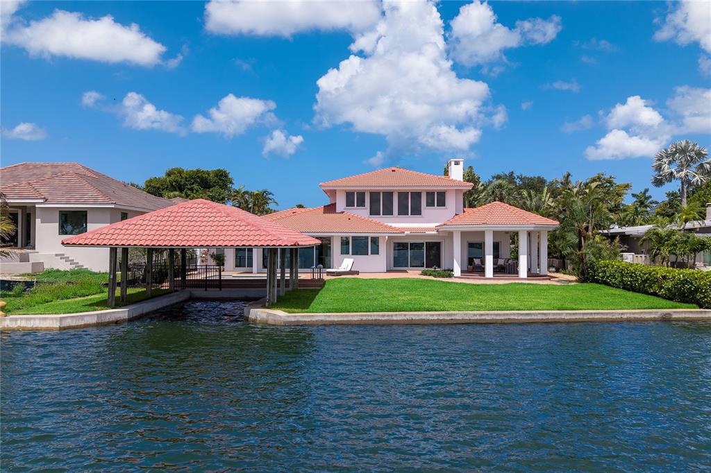 330 W BAY DRIVE