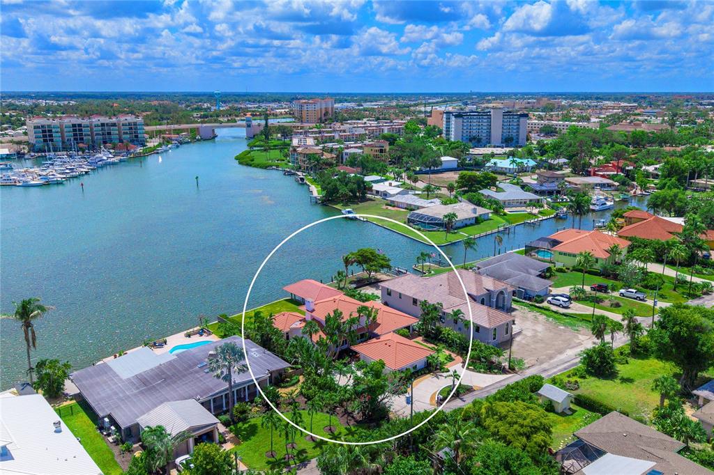 330 W BAY DRIVE, VENICE, FL — photo 4 of 30