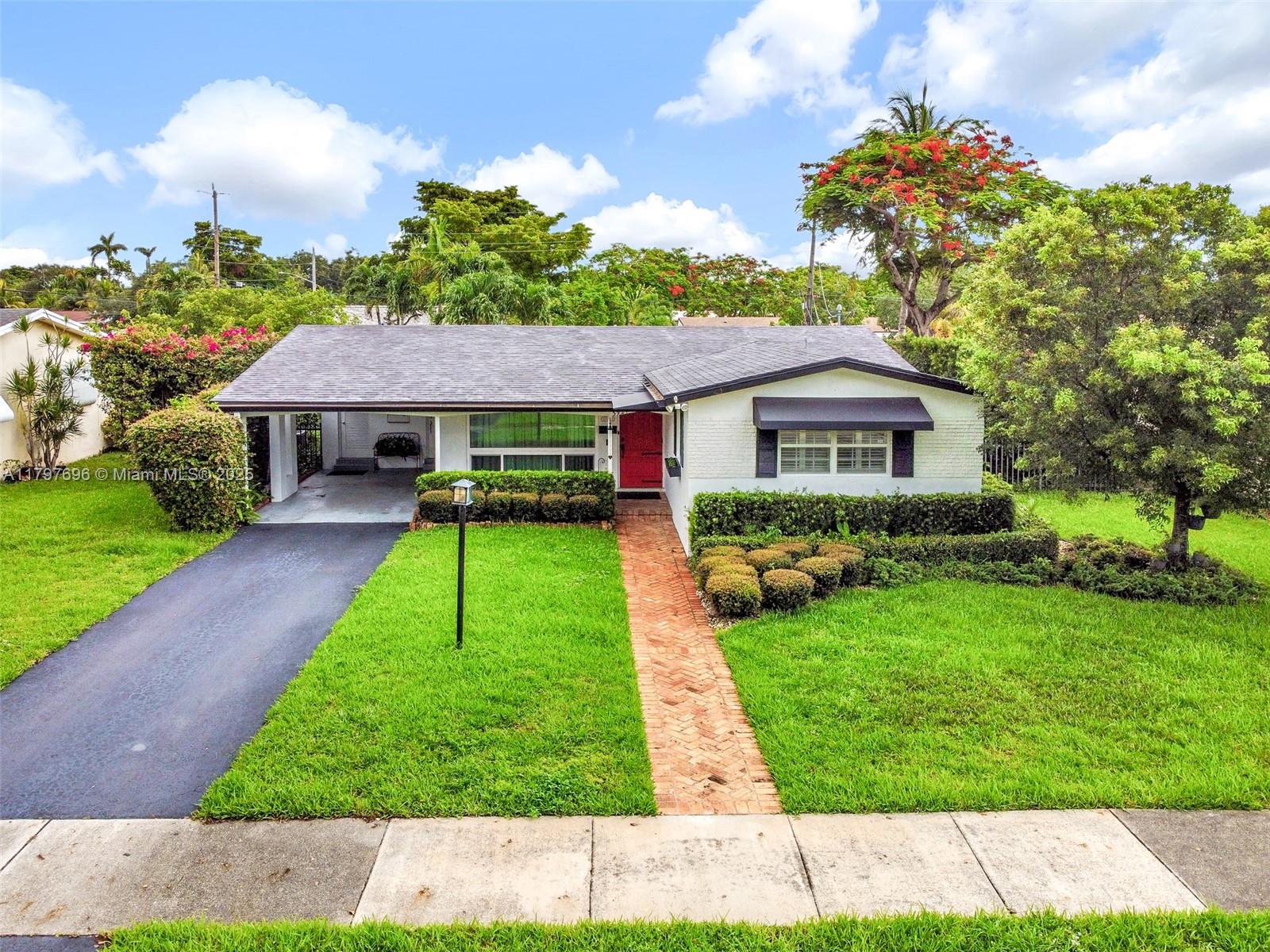 3921 Roosevelt St, Hollywood FL 33021