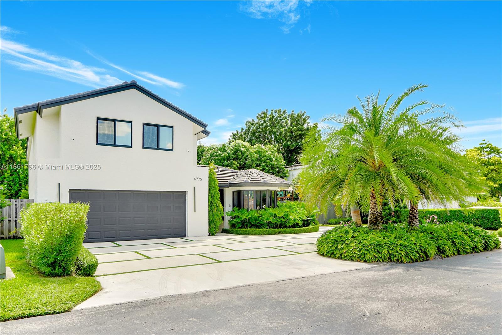 6775 SW 103rd Ct, Miami FL 33173