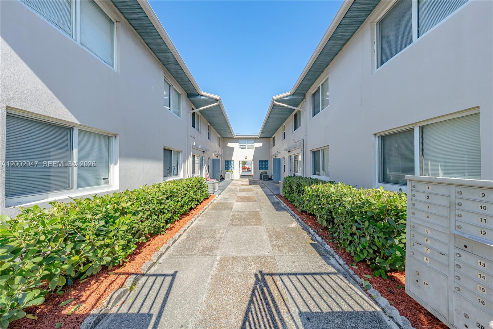 939 Magnolia DRIVE # L, Lake Park FL 33403