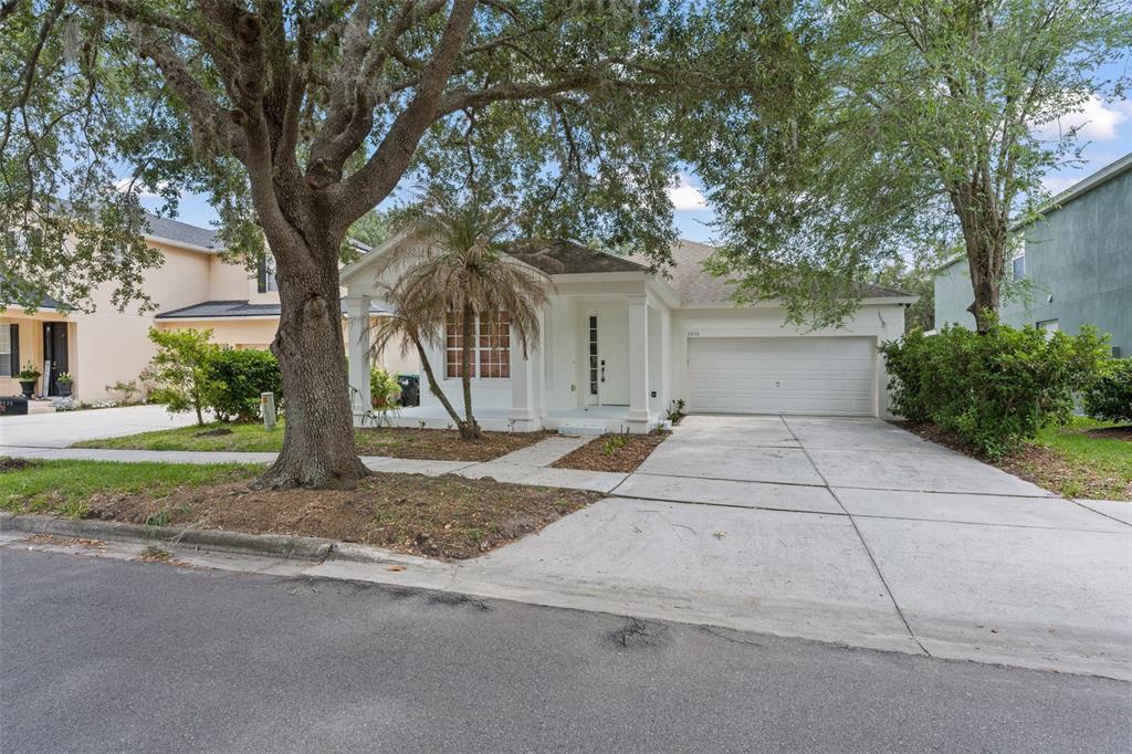 8838 ABBOTSBURY DRIVE