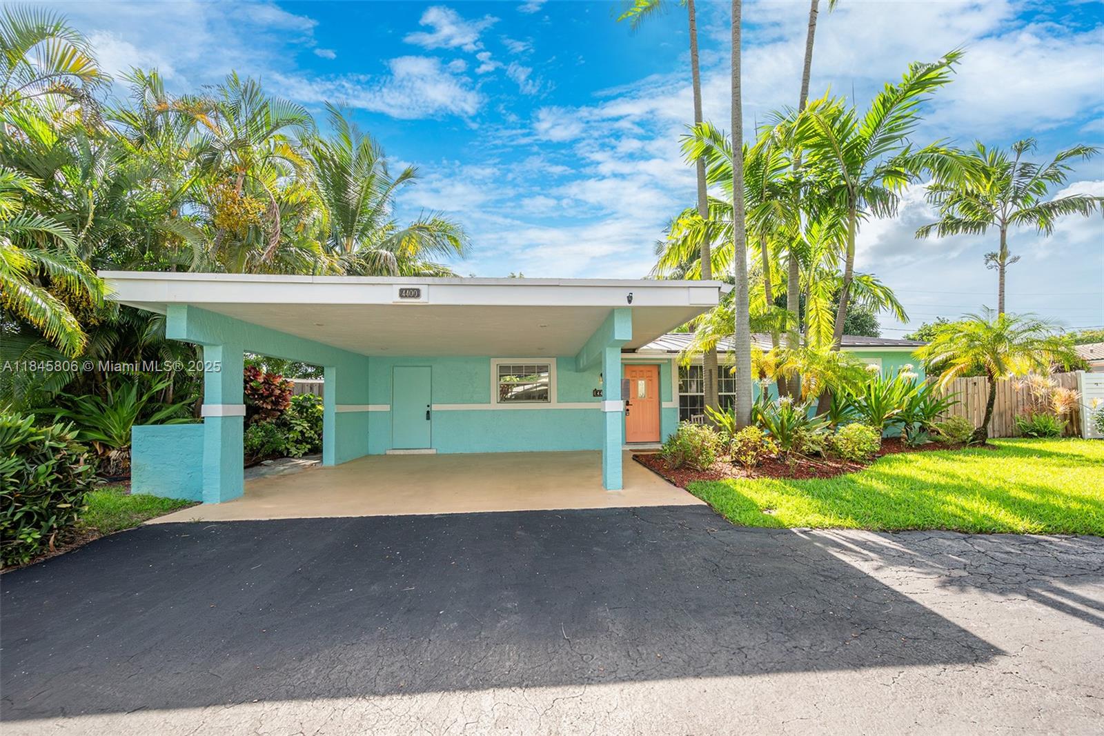 4400 NE 13th Ave, Oakland Park FL 33334