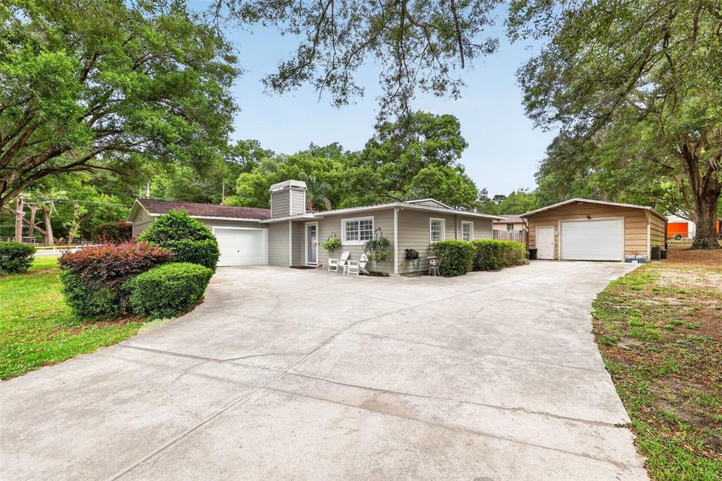 10 SHORTHORN DRIVE