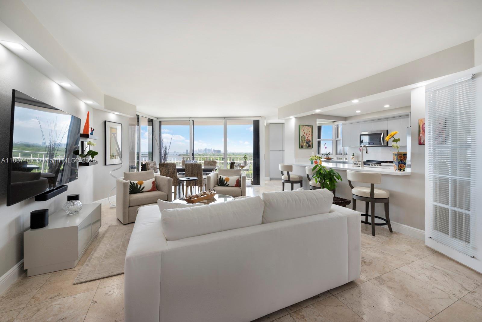 2000 Towerside Ter # 1512, Miami FL 33138