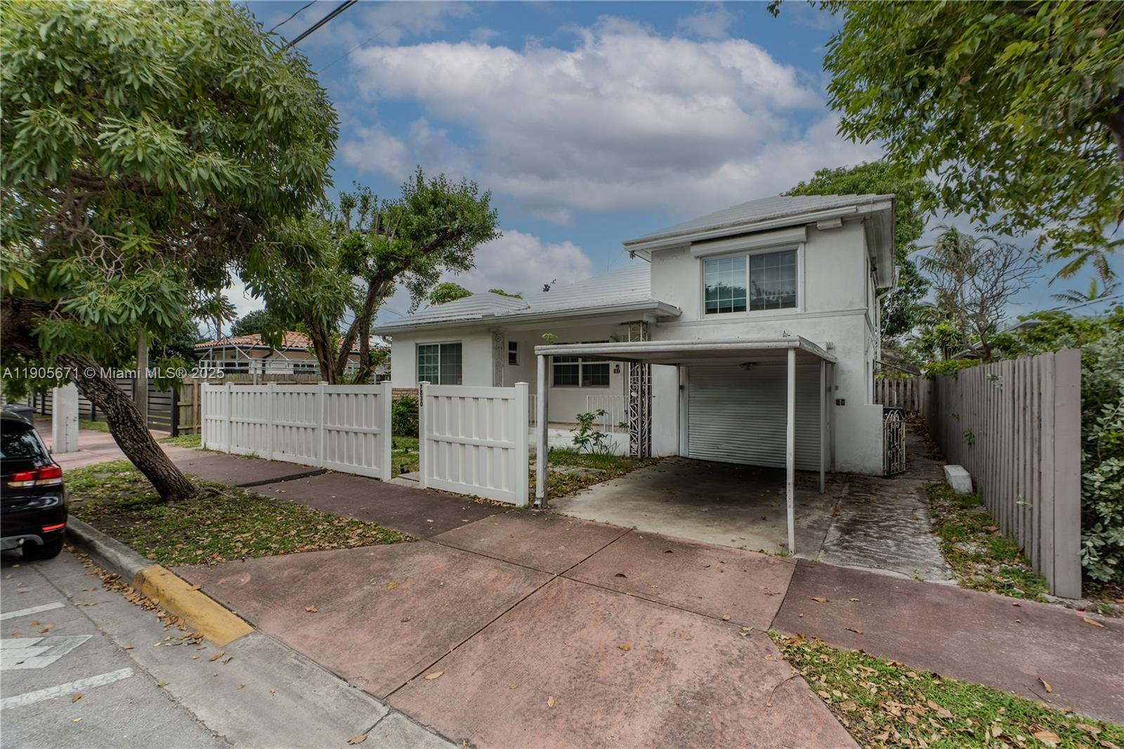 7830 Hawthorne Ave, Miami Beach FL 33141