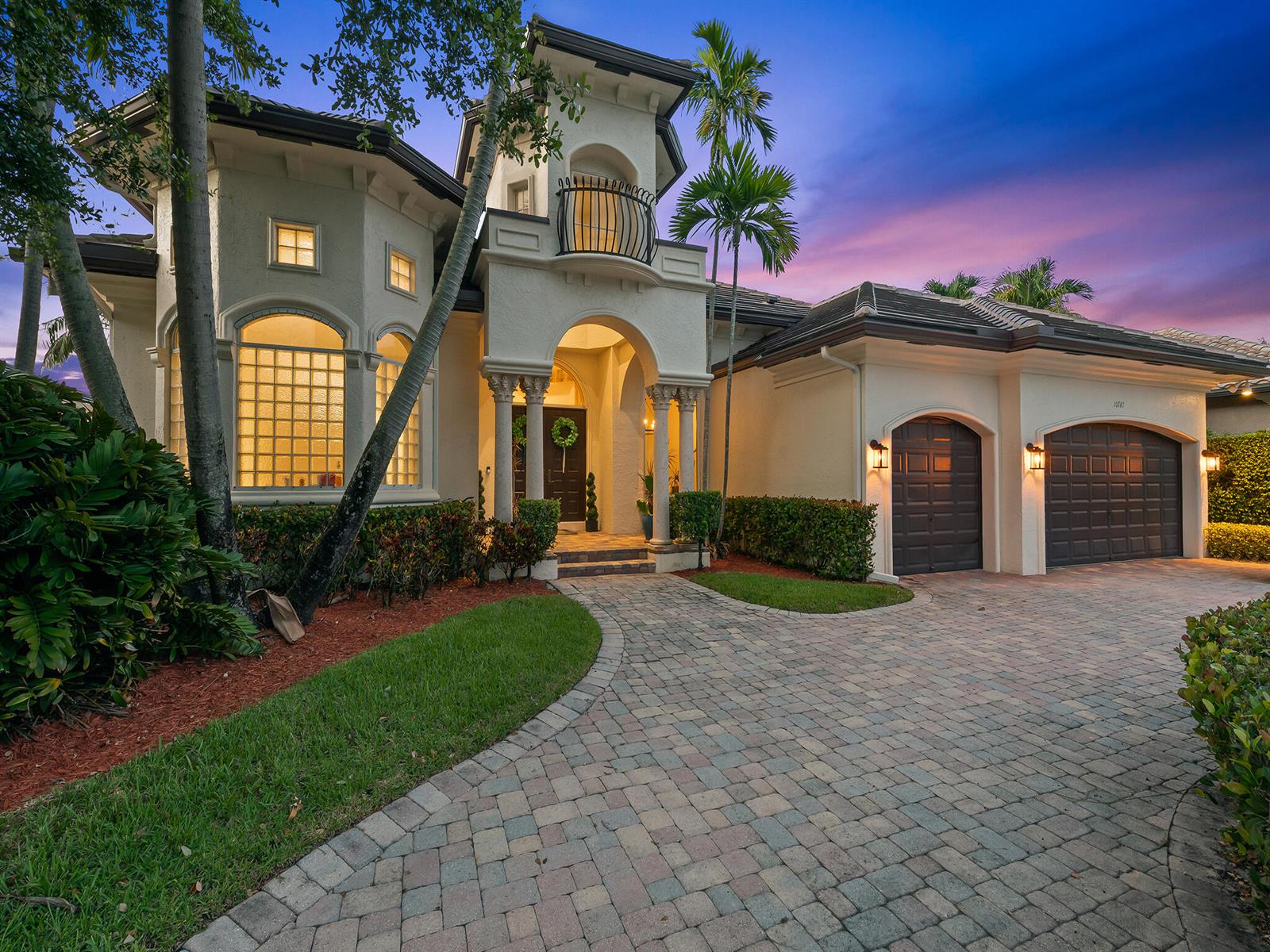 10787 Blue Palm Street, Plantation FL 33324