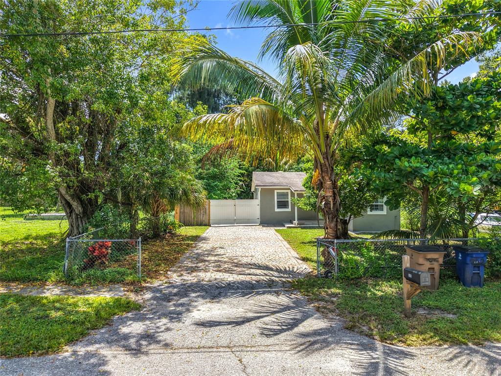 262 PALMACEA ROAD