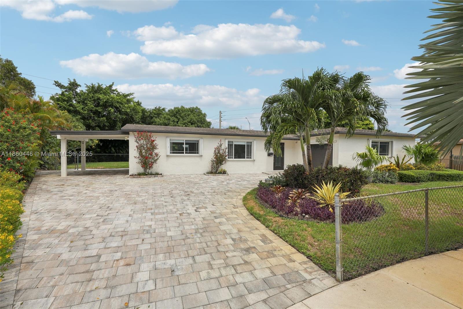 8601 NW 185th Ter, Hialeah FL 33015