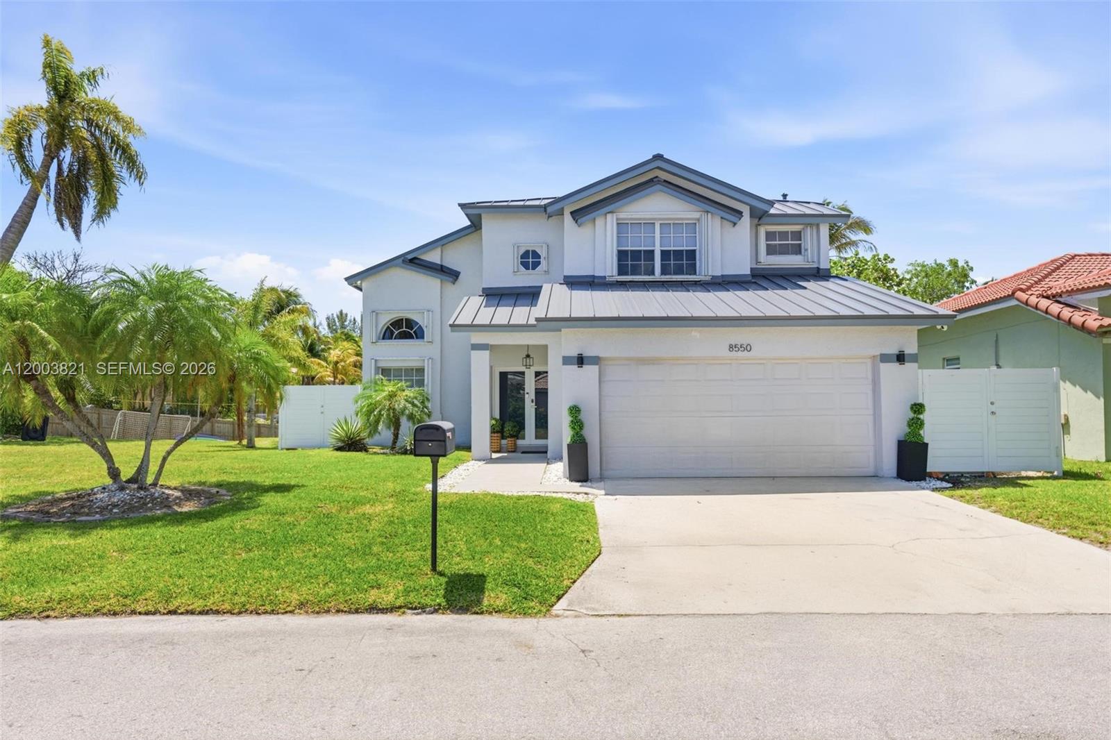 8550 SW 208th St, Cutler Bay FL 33189
