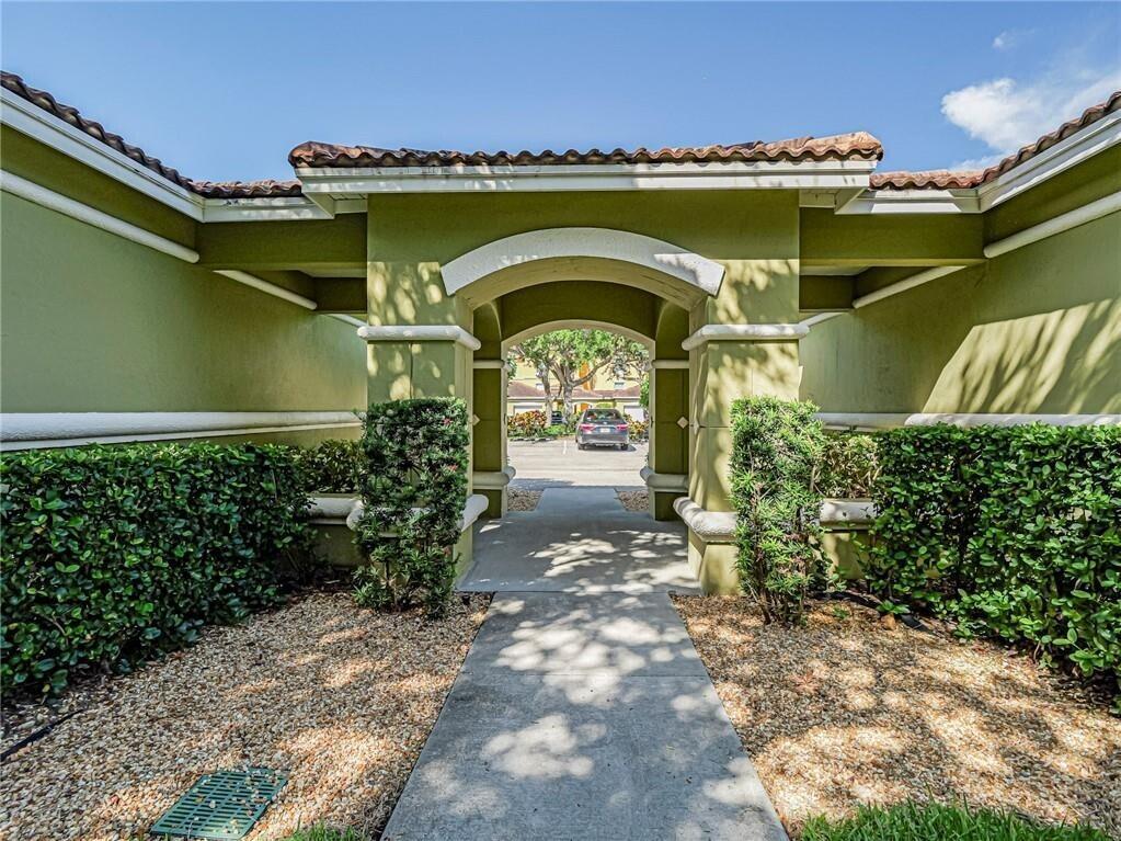 5095 Fairways Circle # I303, Vero Beach FL 32967