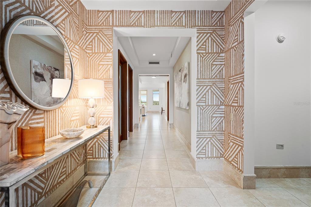 500 PLANTATION VILLAGE DRIVE UNIT 3-208