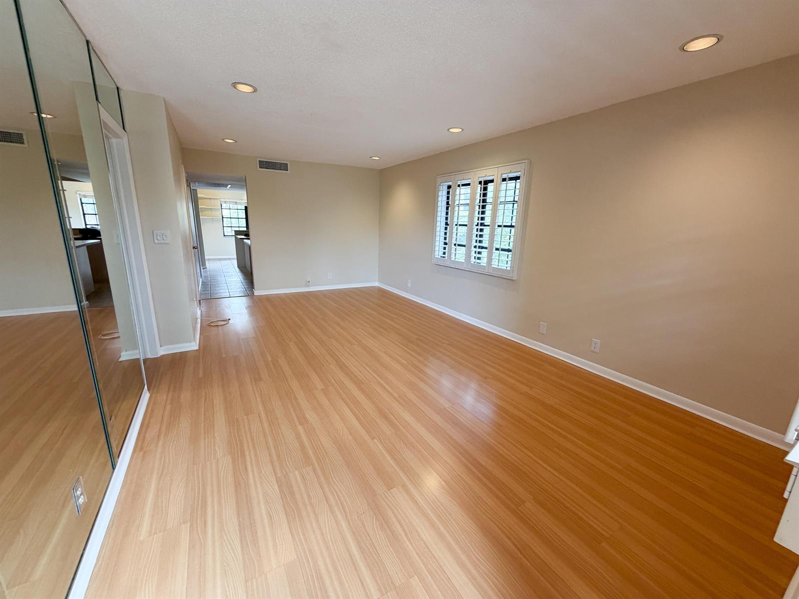 917 NE 16th Avenue # 16, Fort Lauderdale FL 33304