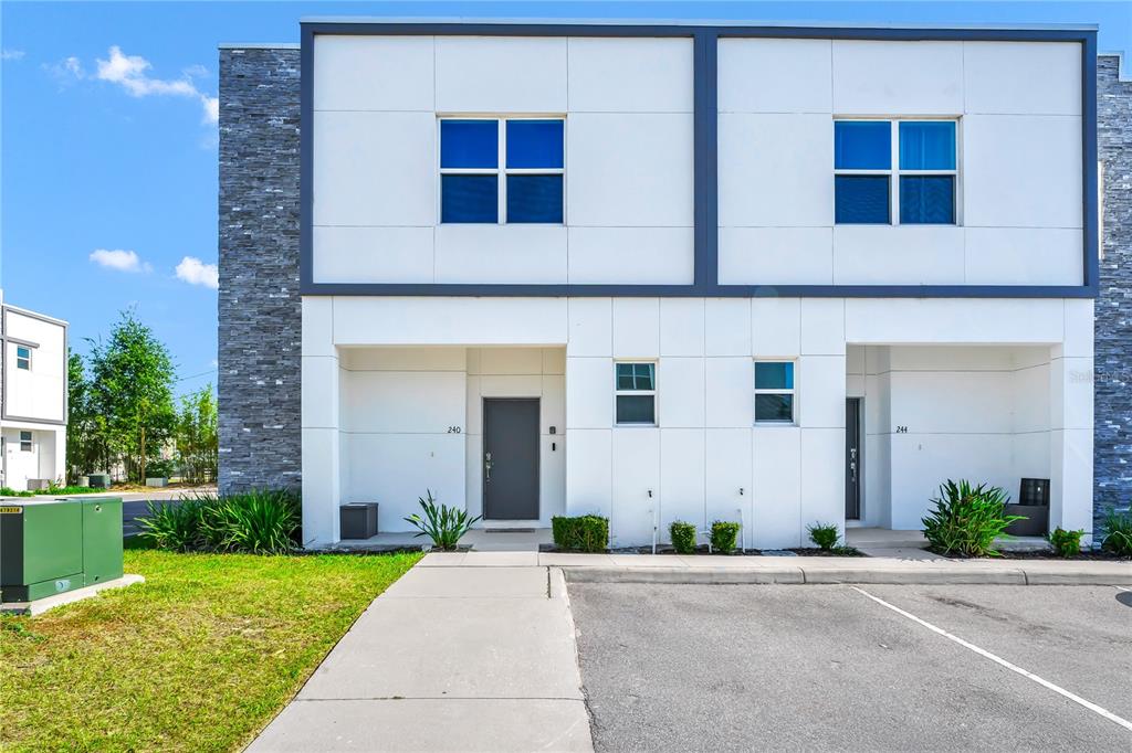 240 FAMAGUSTA DRIVE
