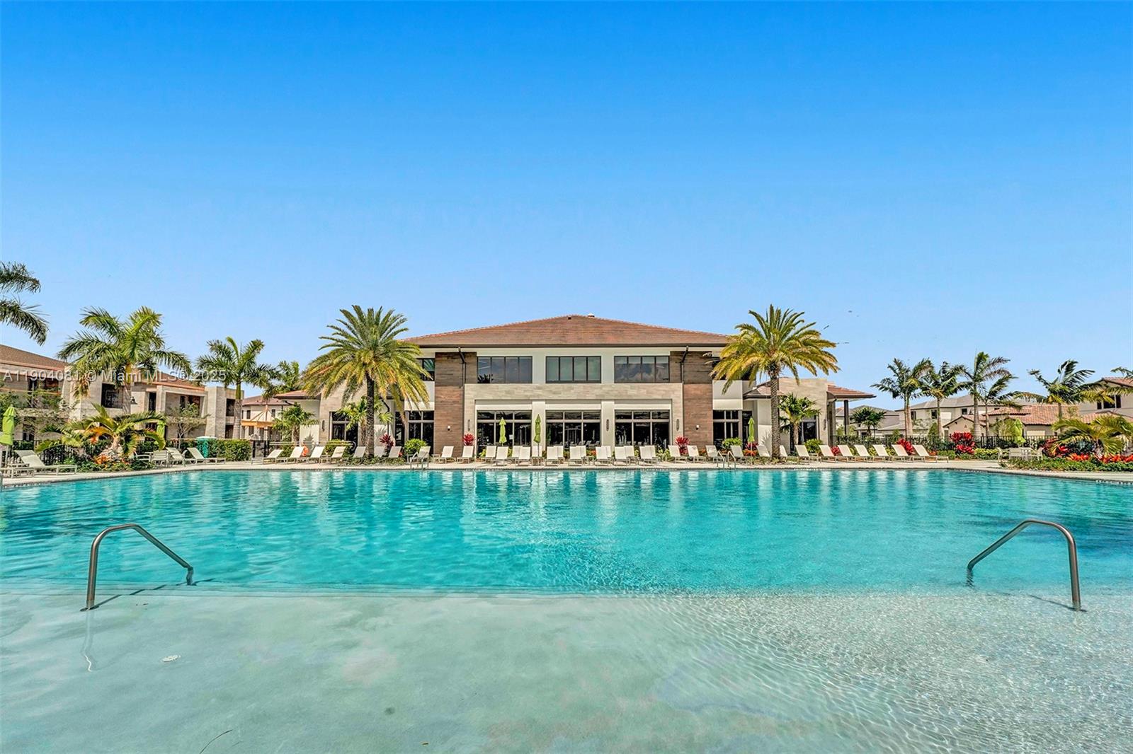 4614 NW 83rd Path, Doral FL 33166
