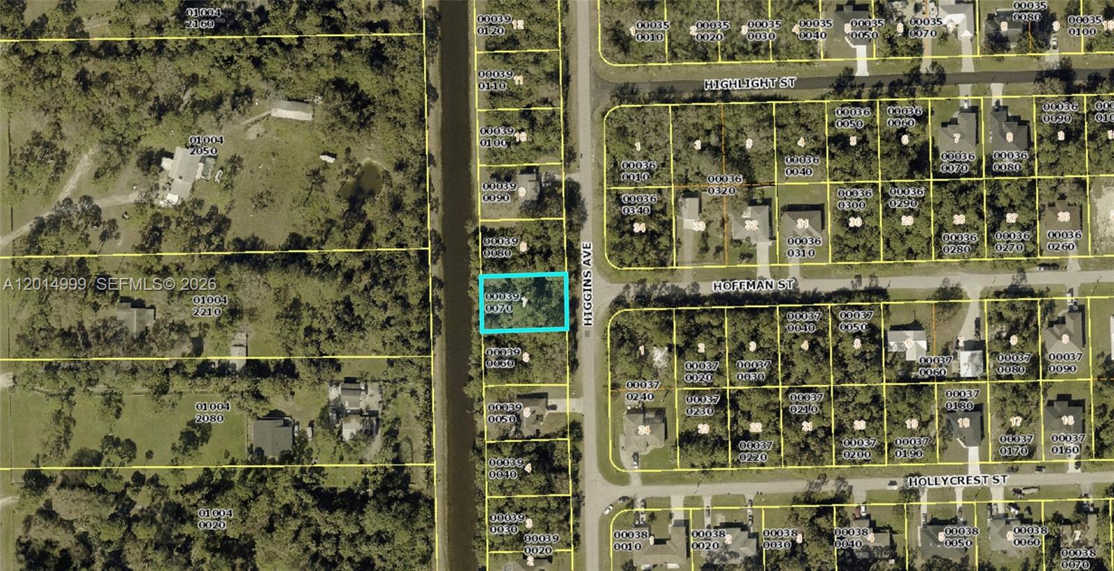 LEHIGH ACRES, FL — photo 2 of 2