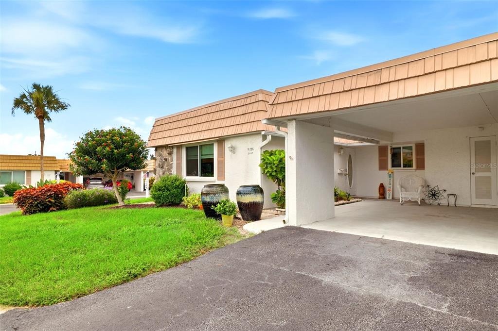 2407 RIVERBLUFF PARKWAY UNIT V-226, SARASOTA, FL — photo 2 of 30