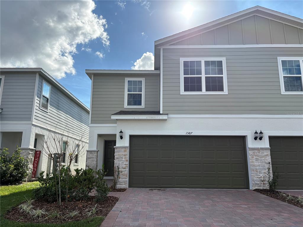 1587 CLOUDY COURT