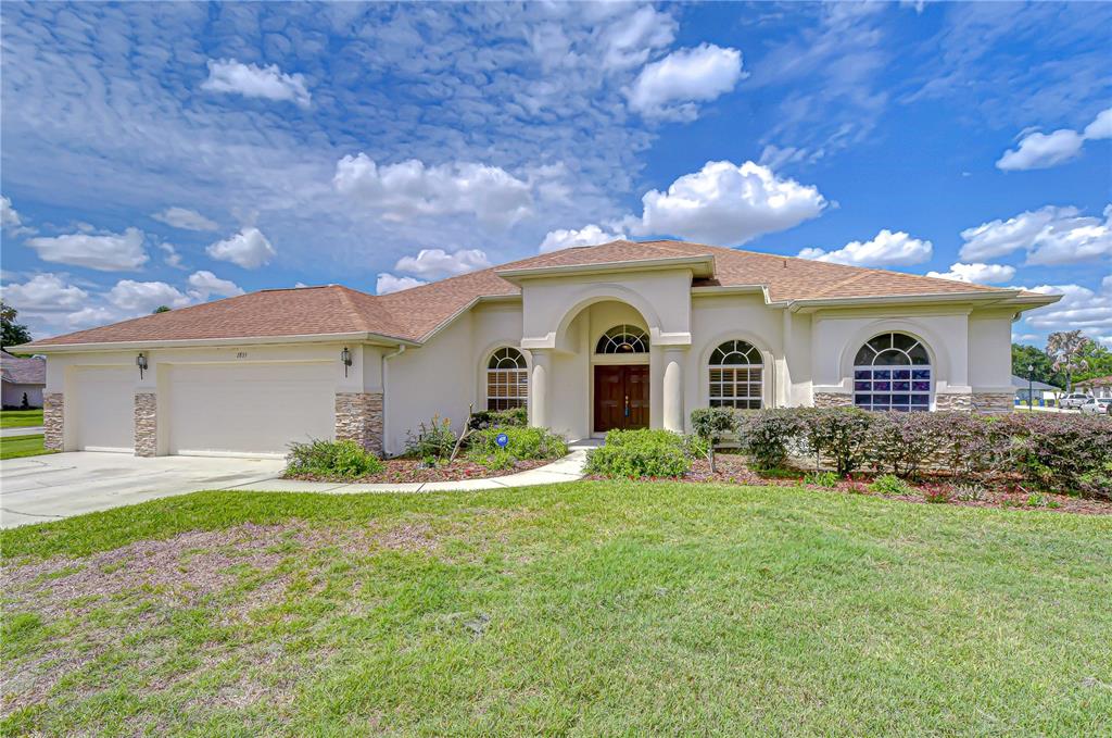 2833 MOSSY TIMBER TRAIL