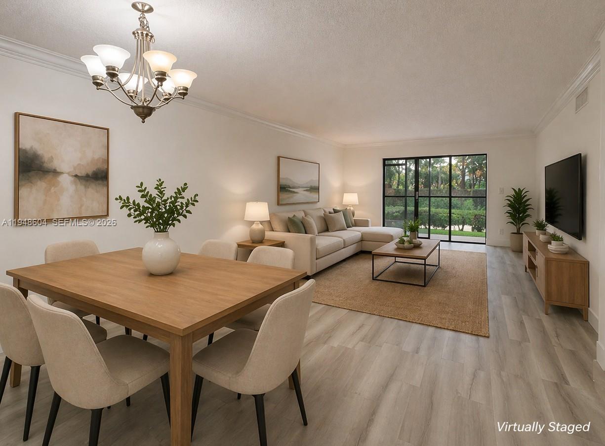 321 Lakeview Dr # 105, Weston FL 33326