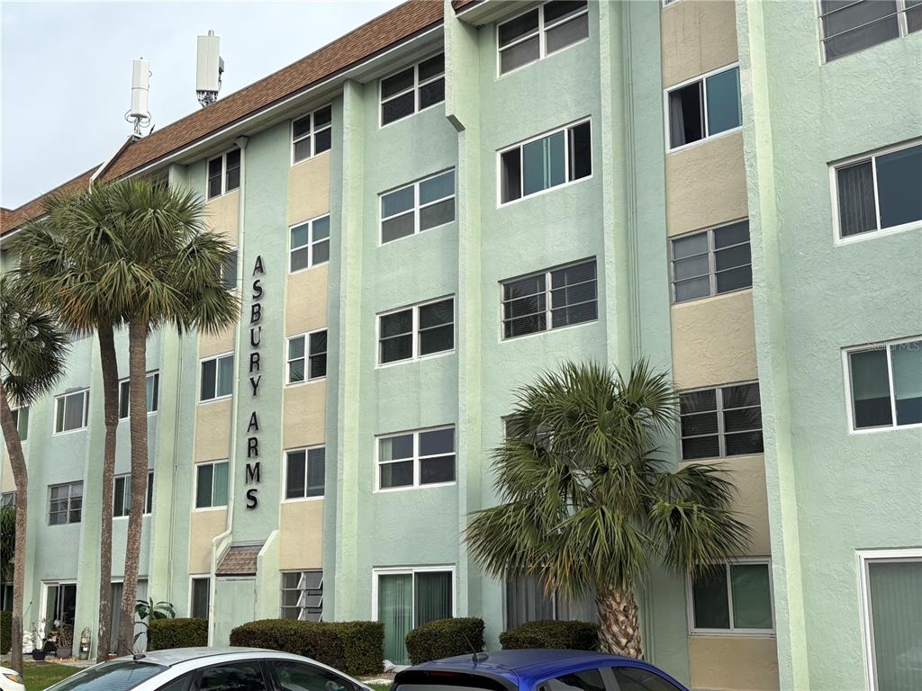801 83RD AVENUE N UNIT 127