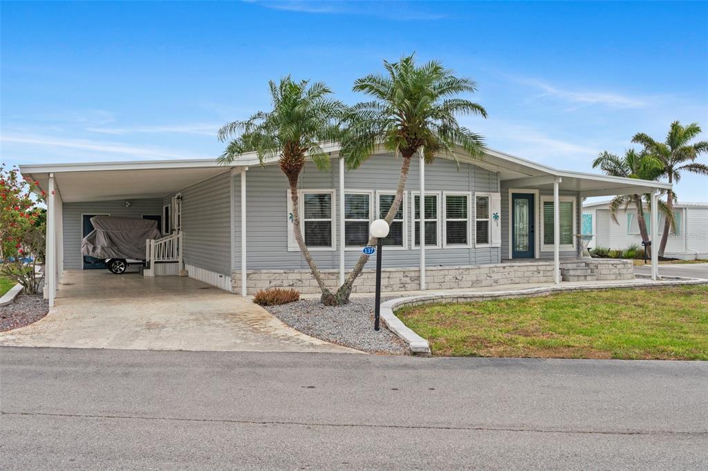 137 ISLAND POINT ROAD