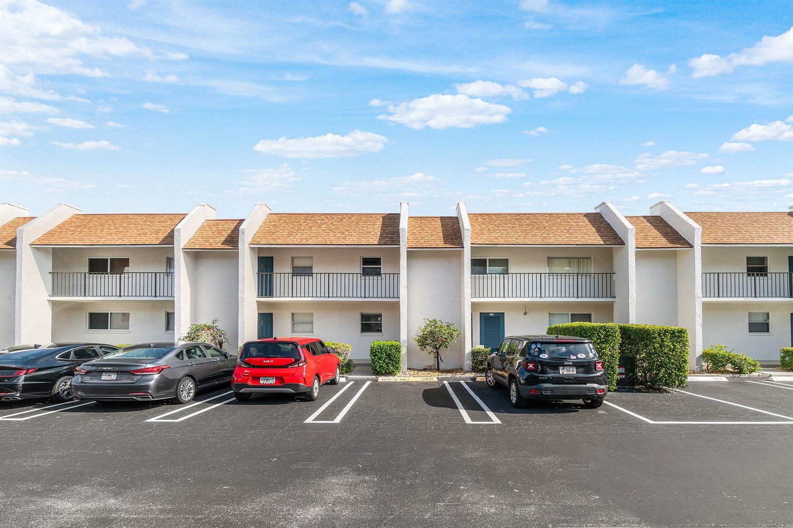 2825 SW 22nd Avenue # 104, Delray Beach FL 33445