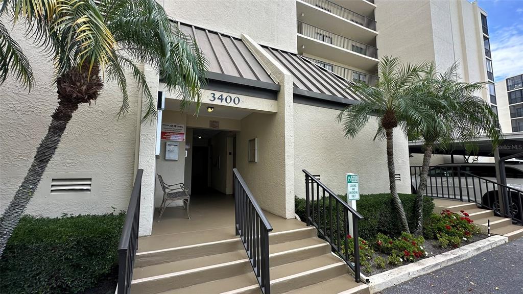 3400 COVE CAY DRIVE UNIT 4E