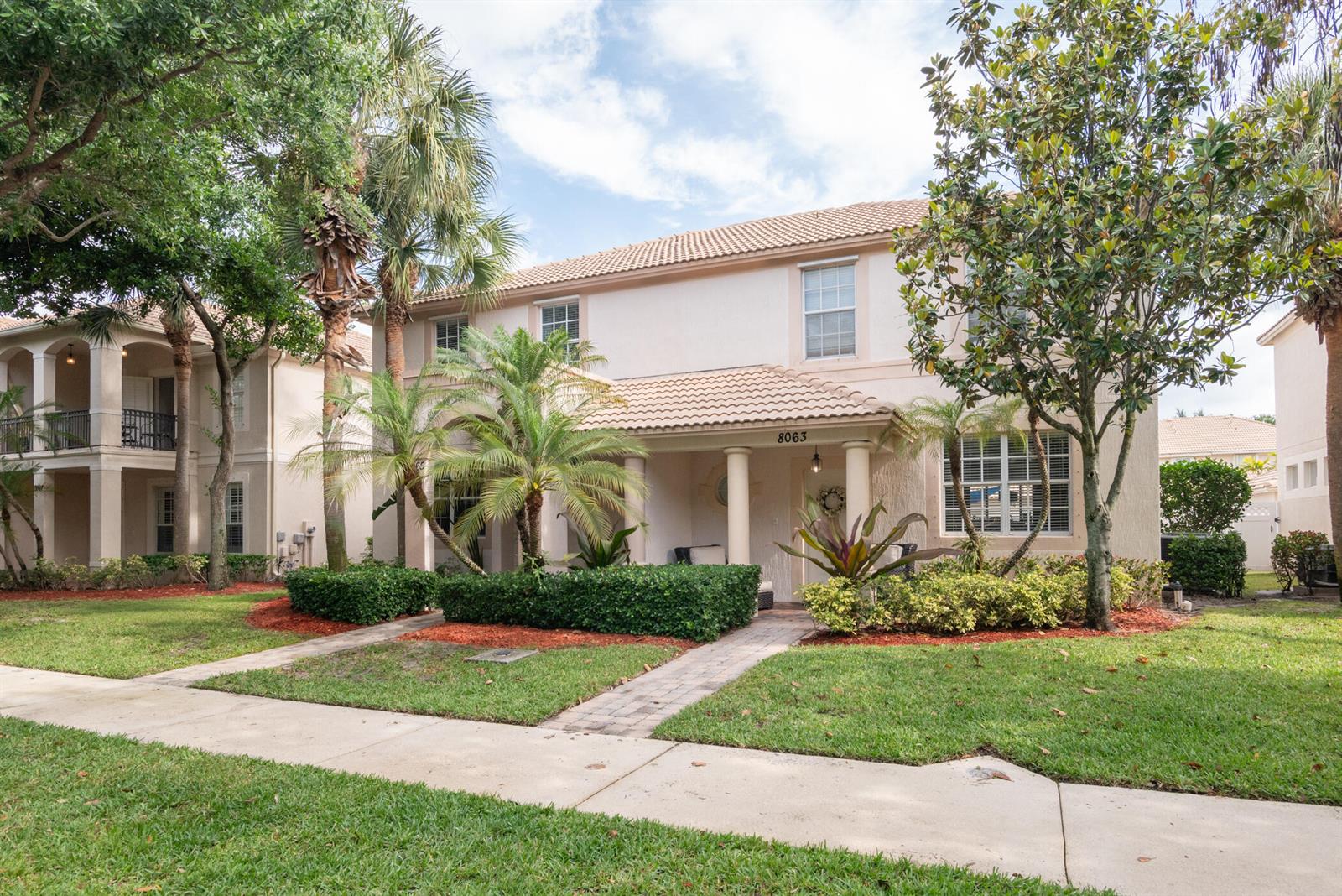 8065 Murano Circle, Palm Beach Gardens FL 33418